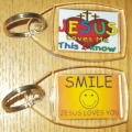 Breloc plastic Smile Jesus loves you